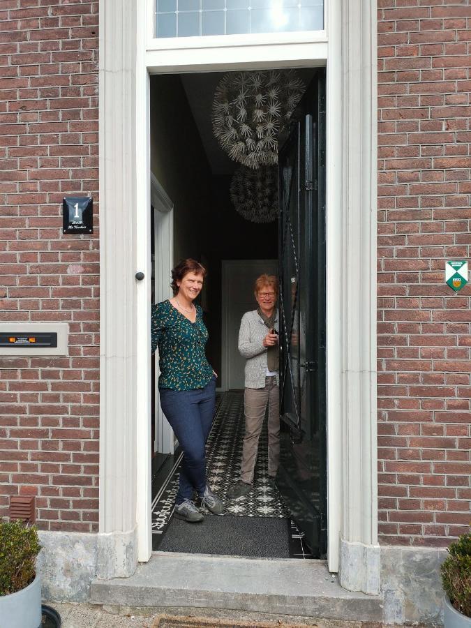 Familie- En Groepsverblijf Het Voorhuis Loon op Zand Экстерьер фото